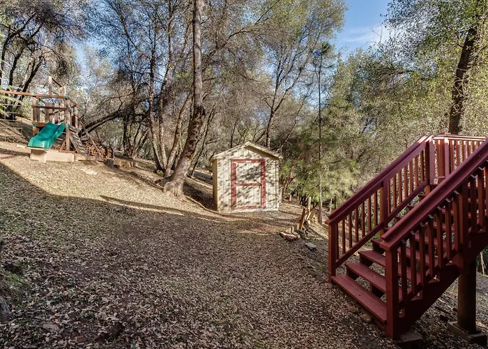 Creek Side Getaway